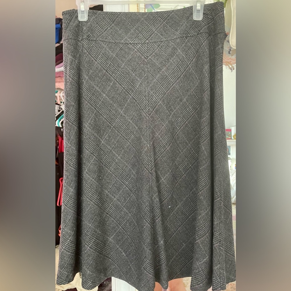 Gary with purple thread pattern skirt